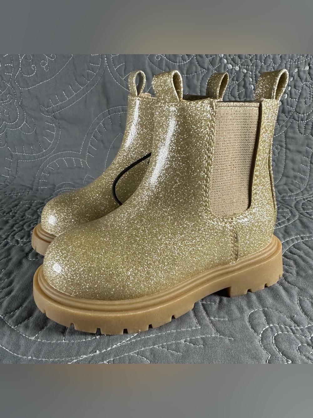 Thereabouts Toddler Girls Lil Elisa Gold Chelsea Boots NWT Size Toddler 5